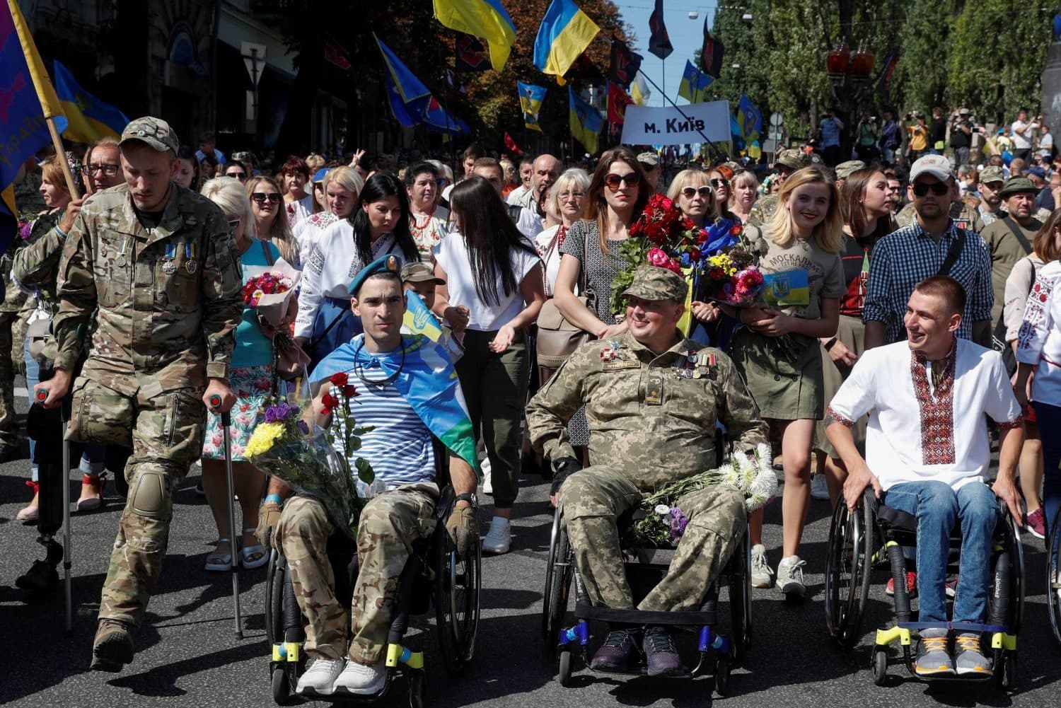 Сила побратимства: Чому ветеранські спільноти є ключем до успішної адаптації